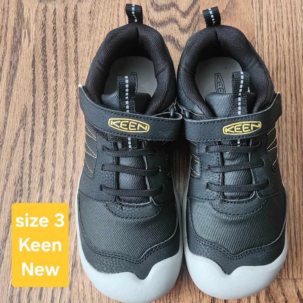 Keen Kids Black and Gray Sneakers